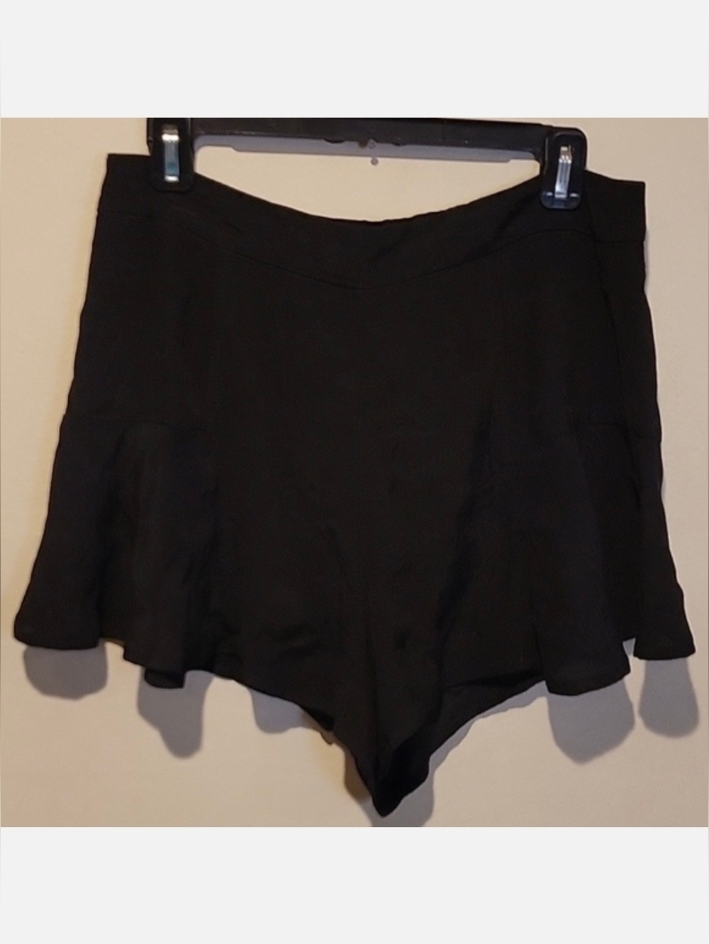 ❤️ LUCY LOVE HIGH RISE RACE TRACK RUFFLE SKORT / SHORTS, MEDIUM - Picture 2 of 7